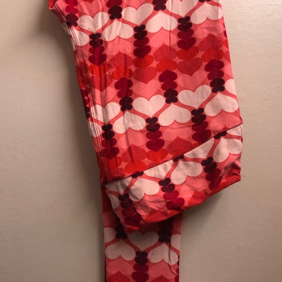 NWOT Lularoe tall and curvy Leggings hearts - Picture 2 of 3